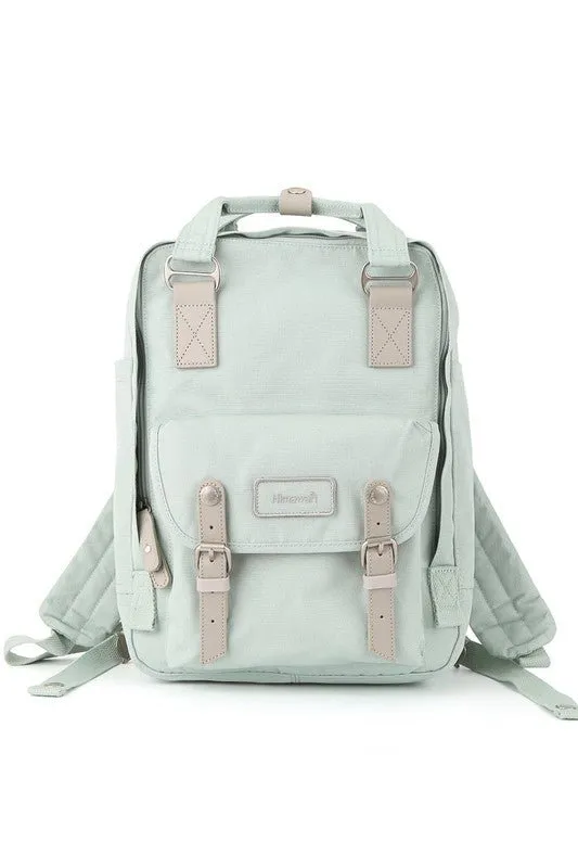 14.9'' WATER AND SCRATCH- RESISTANT BACKPACK