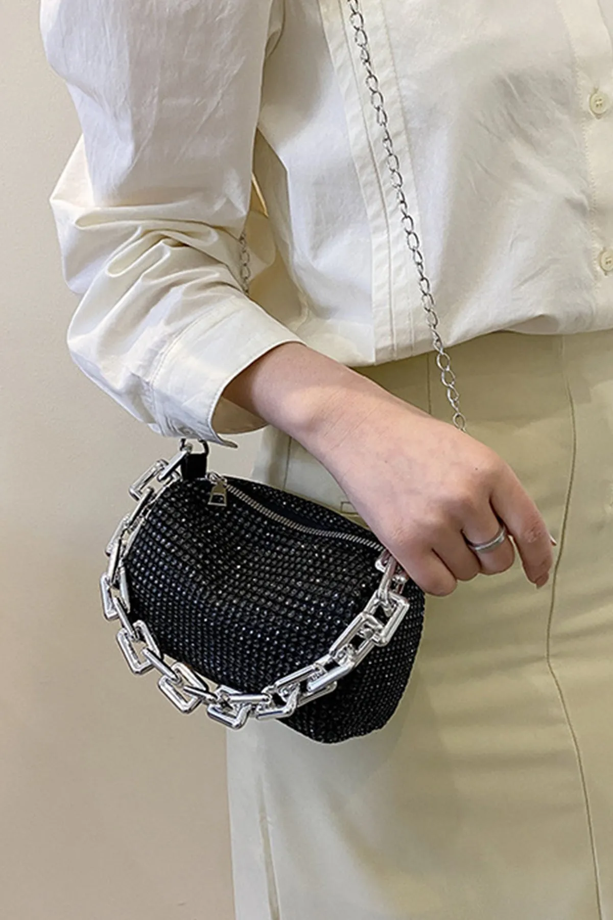 Black Moonstone Versatile Chain Bag - S23 - WHB0076