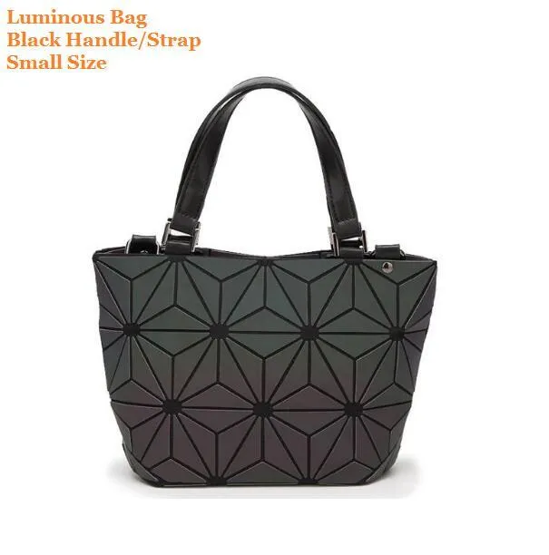 Drop Shipping Luminous Bag women's geometry lattic totes bag High Quilted Chain Shoulder Bags Laser Plain Folding Handbags