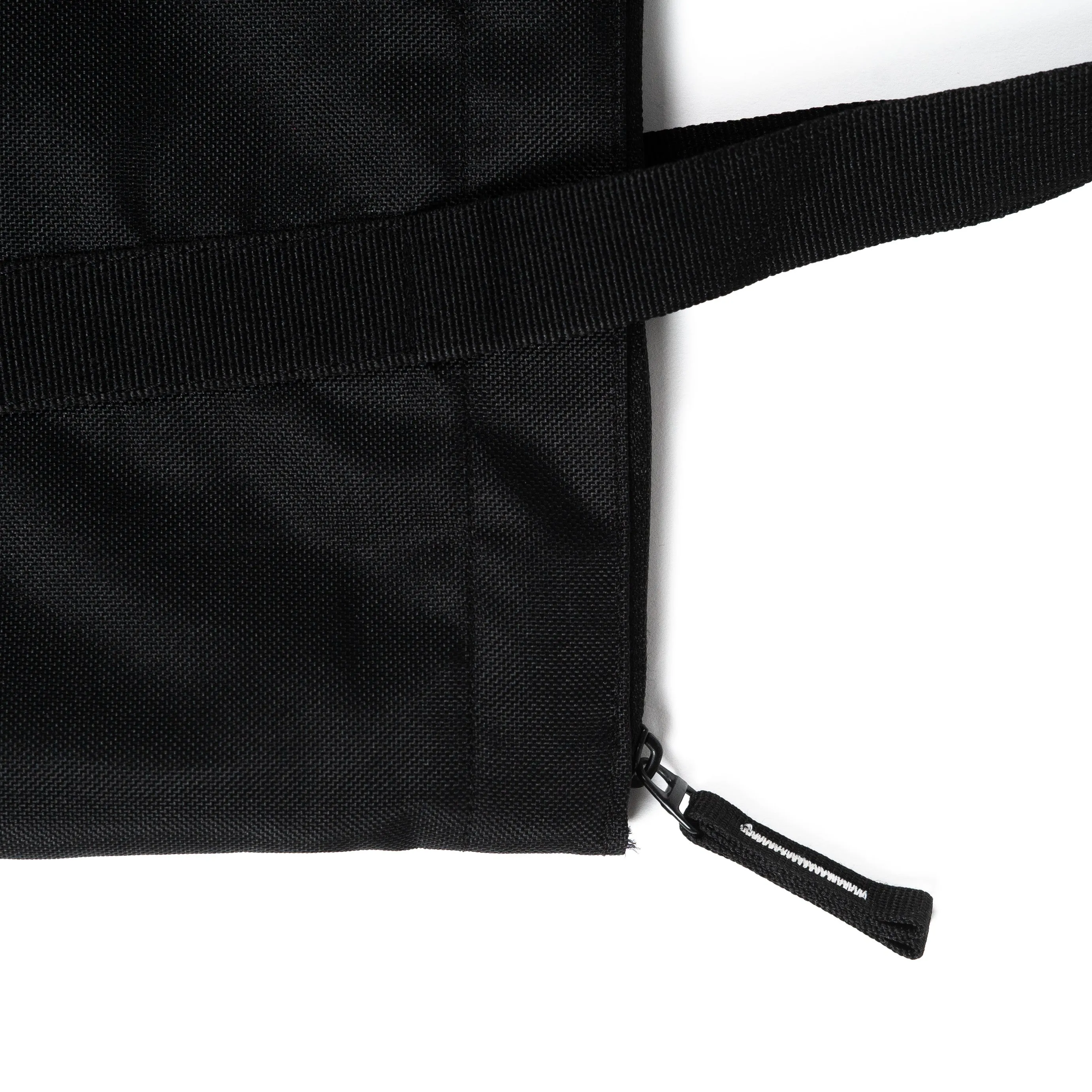 Essential Zipped Tote Bag