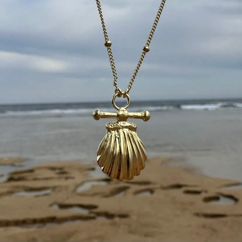 Mira Gold Shell Necklace