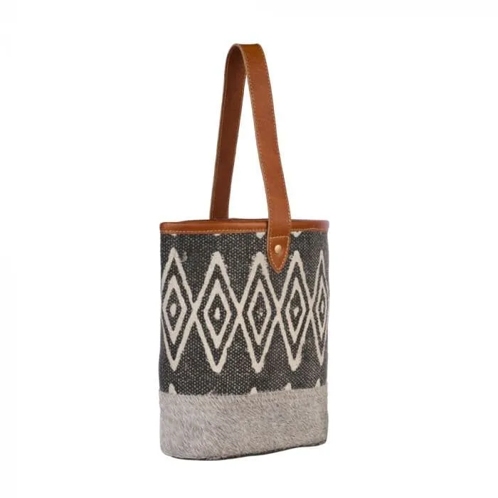 Myra Bag Edgy Imprints Wine Bag