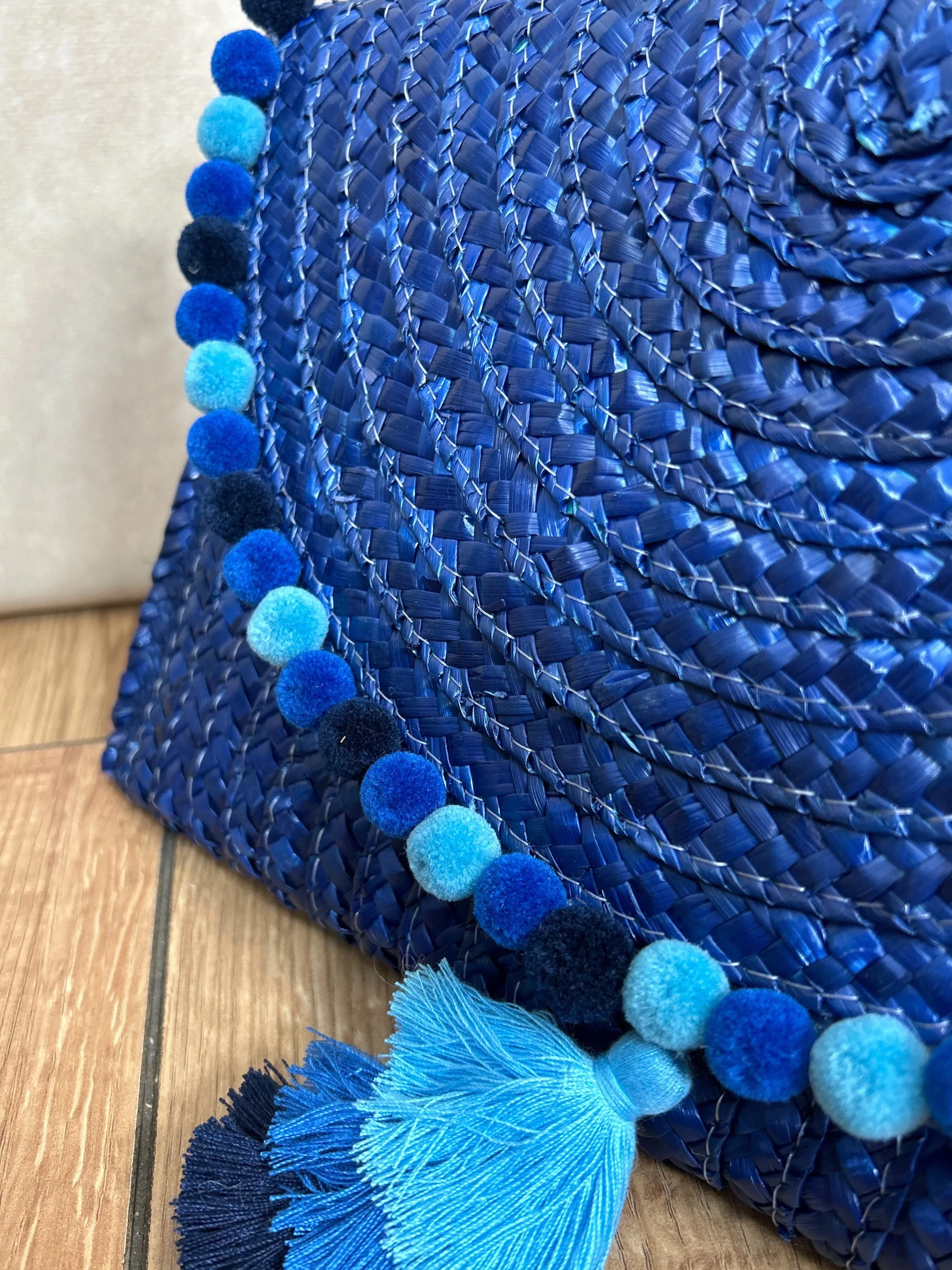 Pom Pom Summer Bag