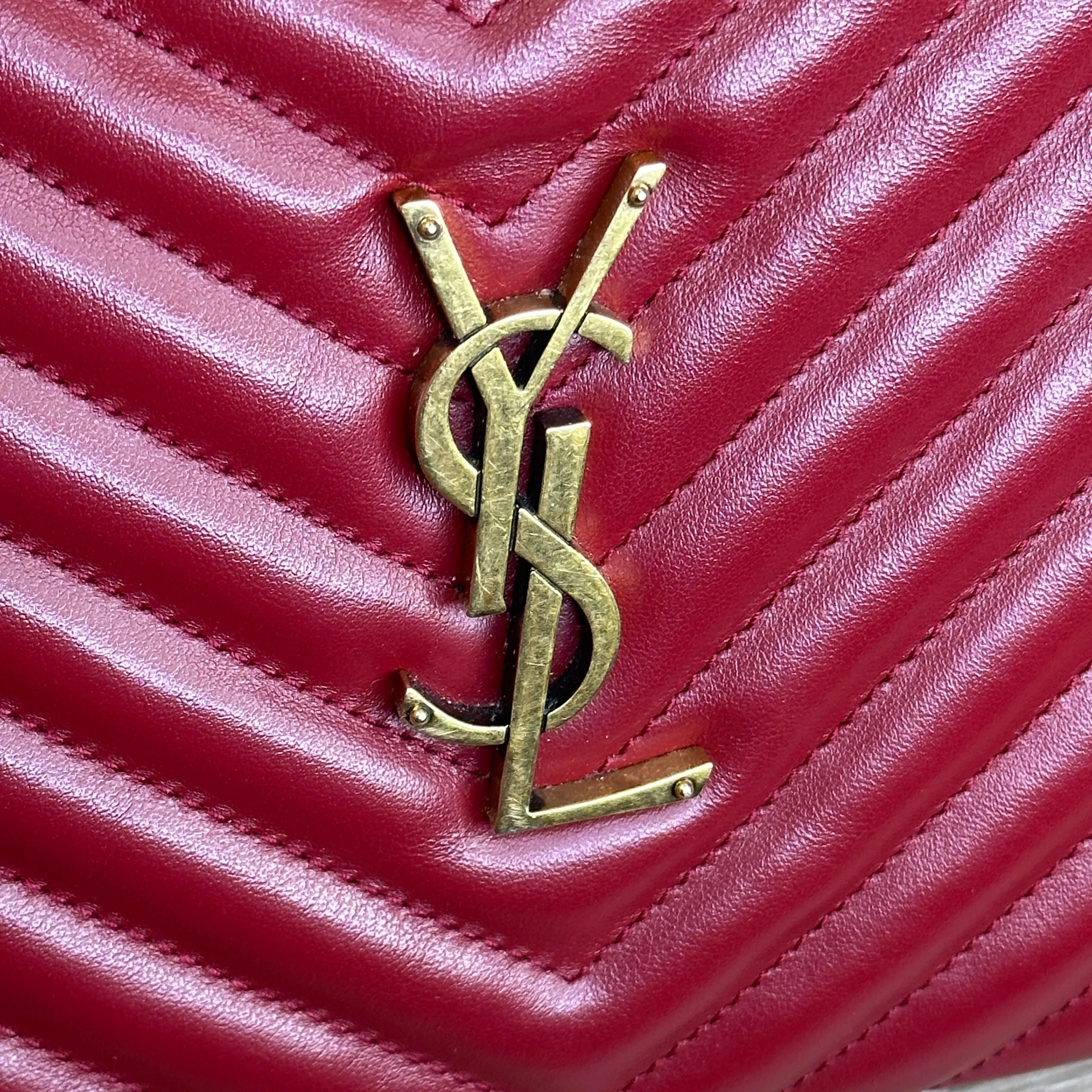 Saint Laurent Lou Medium Quilted Crossbody Crossbody with Tassel - Red