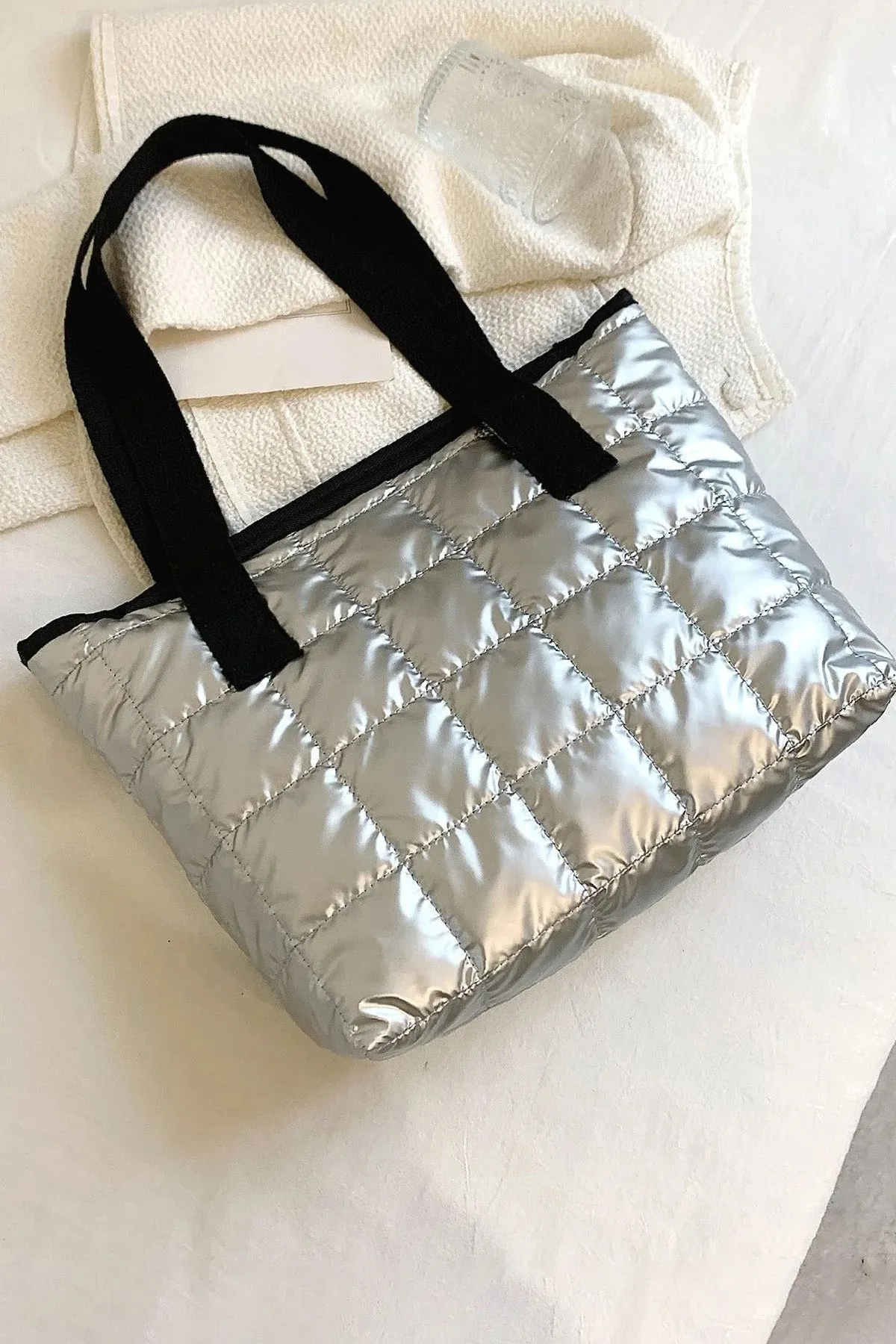 Silver Streak Tote - A23 - WHB0069