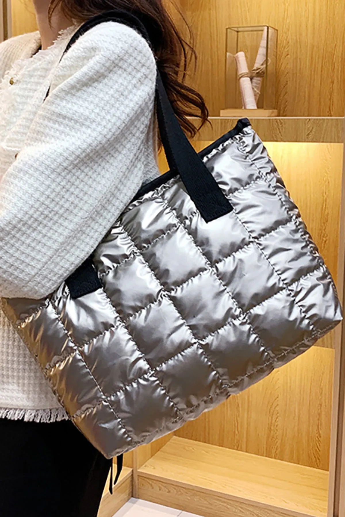 Silver Streak Tote - A23 - WHB0069