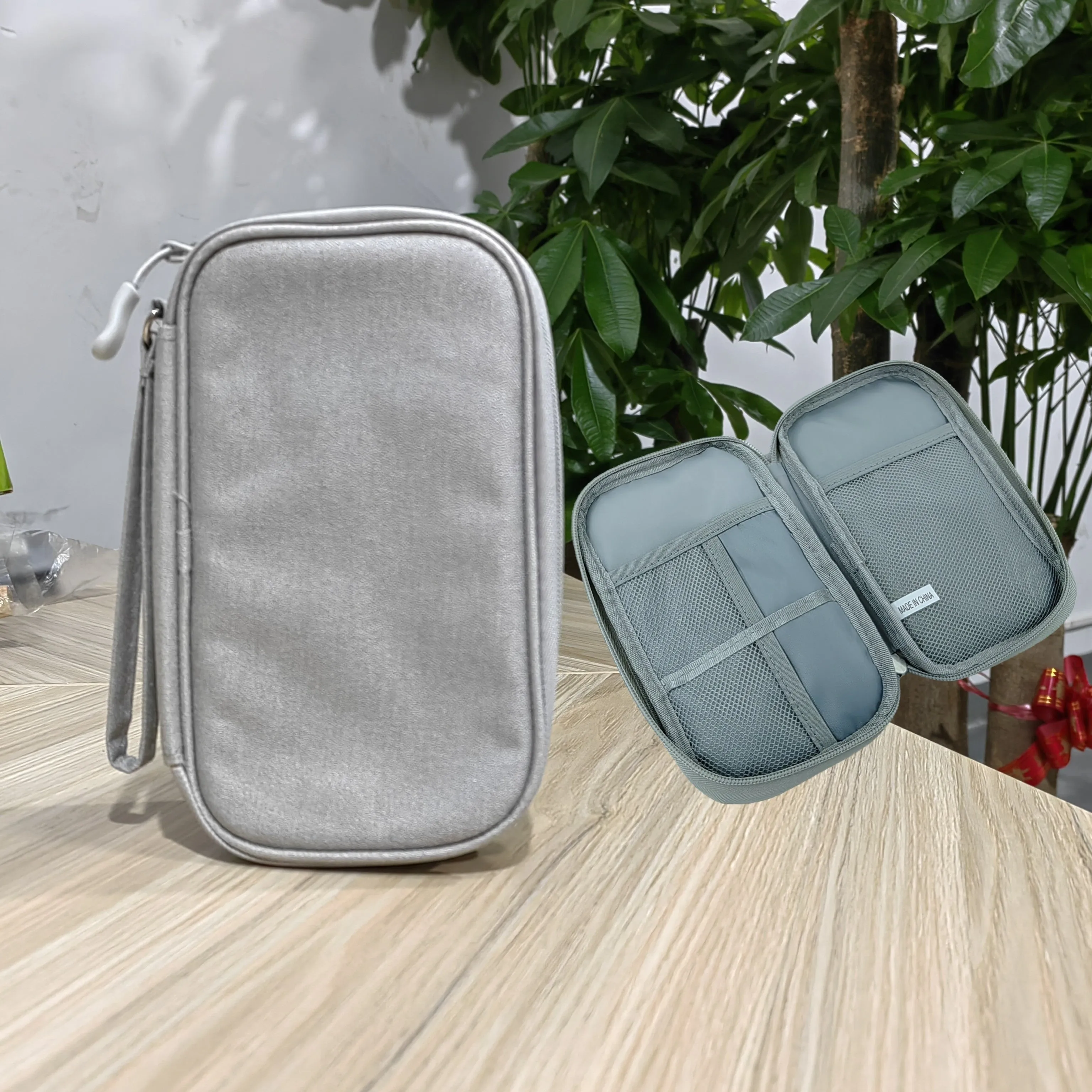 Stylish Travel Bag Compact Durable  Versatile Organizer Solution