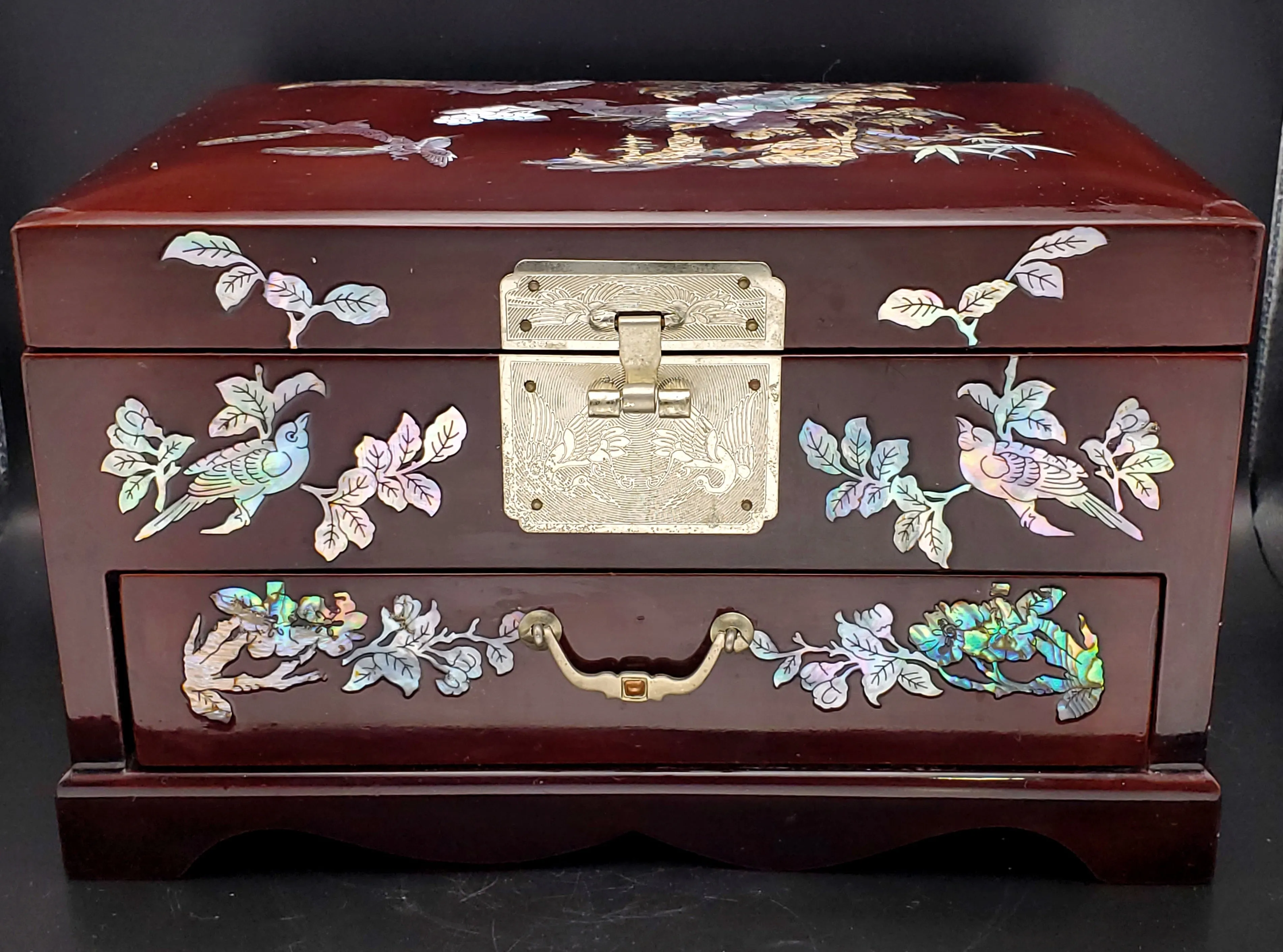 Vintage Lacquered Jewelry Box with Inalid Mother of Pearl Designs